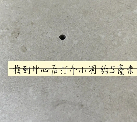 瓜州瓷砖空鼓维修公司专业解答在瓷砖铺贴过程中，如果砂料搅拌不均匀，将会带来以下问题